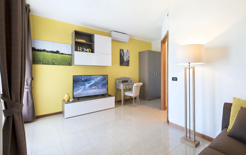 Airone Apartment Novara Exterior foto